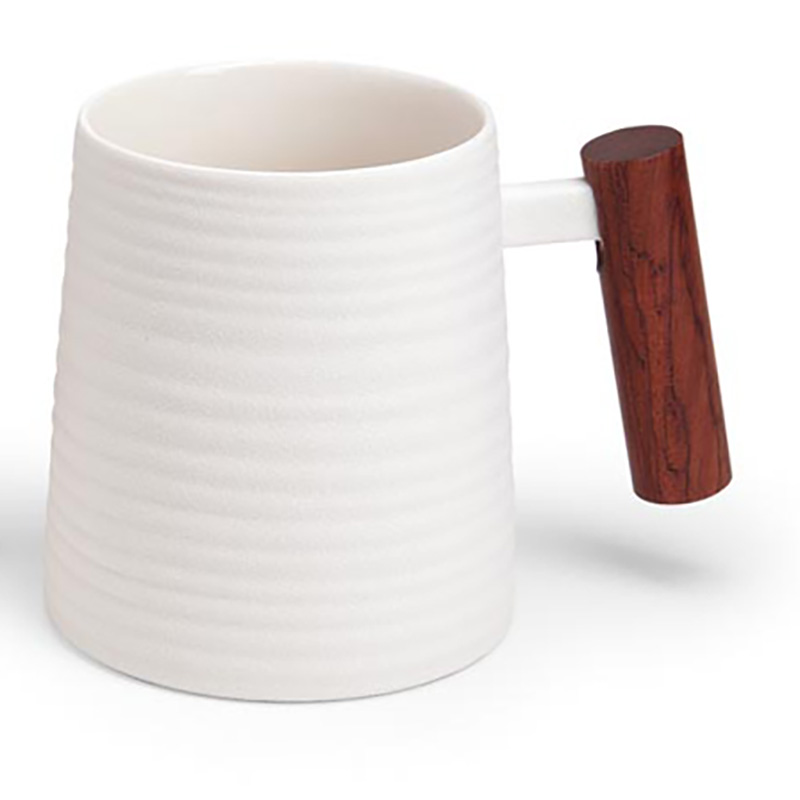 Weißer Becher Blanca, Porzellan, mit Rosenholzgriff, 0,4 l, Ring