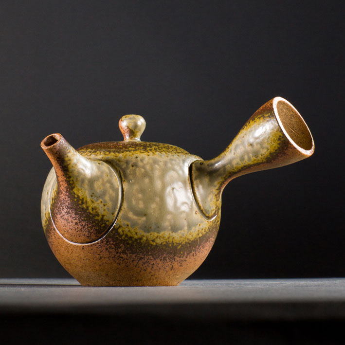 Japankanne (Kyusu) - grün strukturiert mit Tonsieb 240 ml